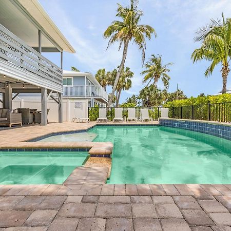 פורט מיירס ביץ' Shells N Sunshine! Getaway Destination Just Minutes From The White Sandy Beaches Of Fort Myers! Home מראה חיצוני תמונה